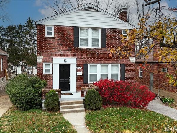 8729 Bridgeport Avenue, St Louis, MO 63144
