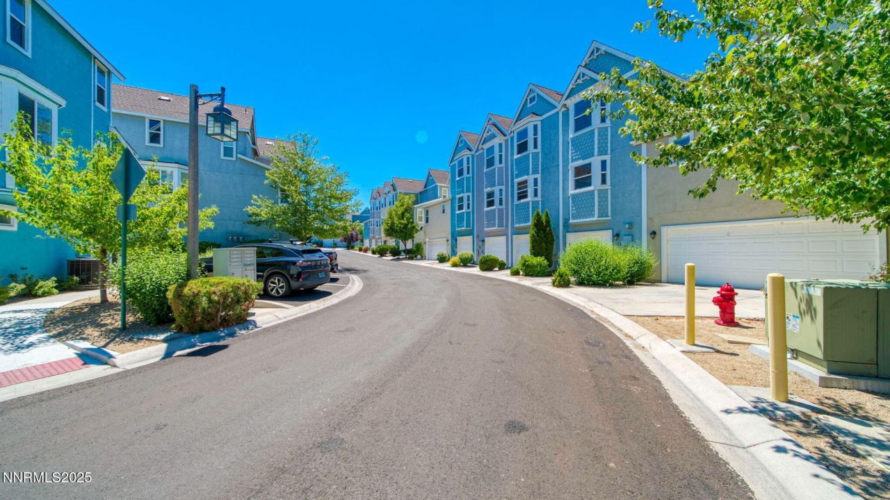 225 Gramercy Lane, Reno, NV 89509 Photo