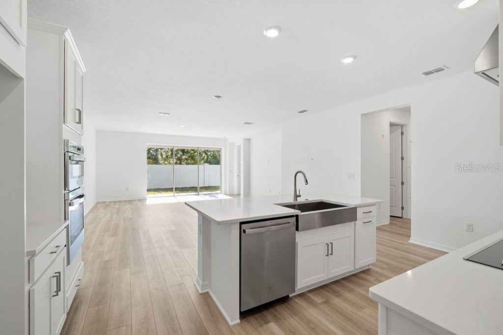 2124 Babbling Brook Boulevard, Auburndale, FL 33823 Photo