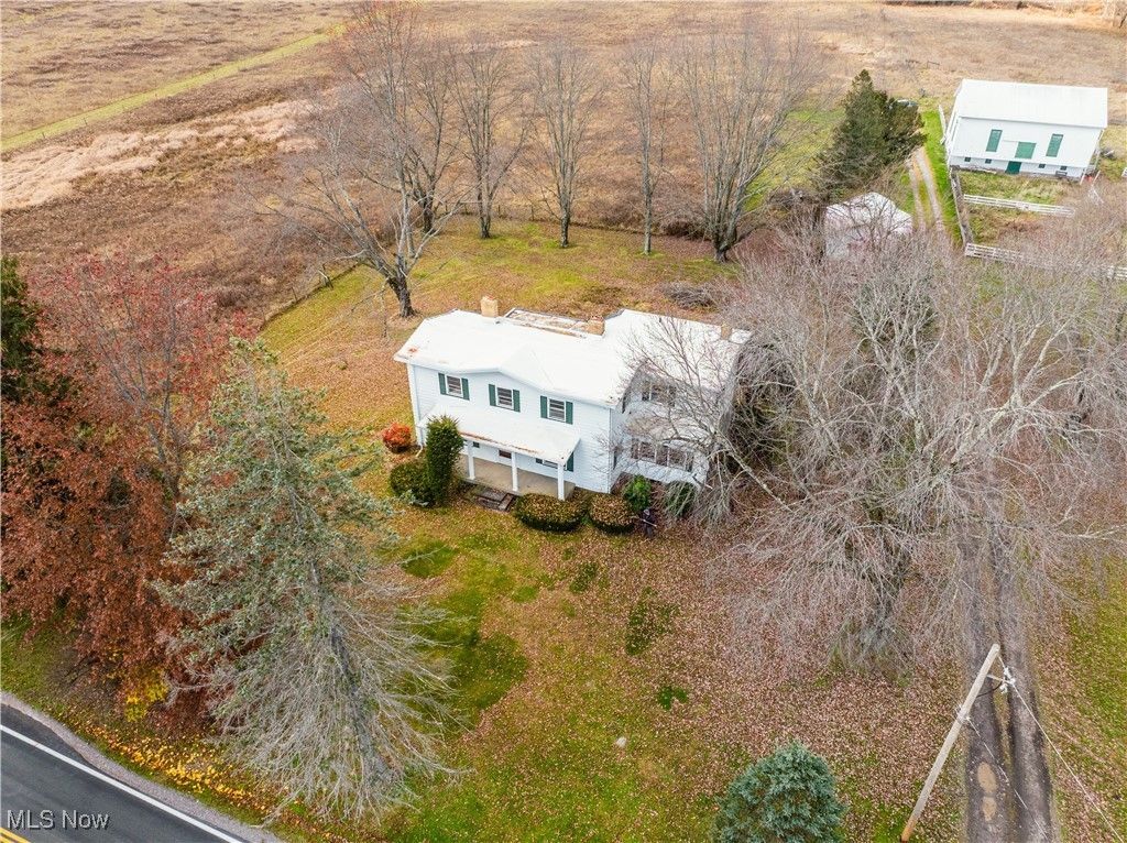 1520 Bedford Road, Lowellville, OH 44436 Main Photo