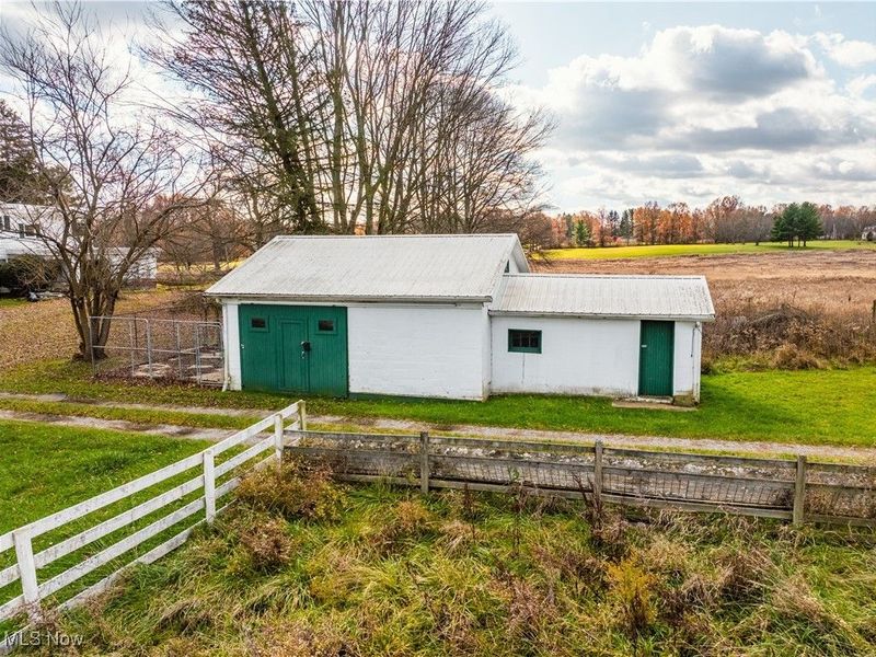 1520 Bedford Road, Lowellville, OH 44436 Photo 10