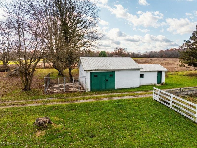 1520 Bedford Road, Lowellville, OH 44436 Photo 6