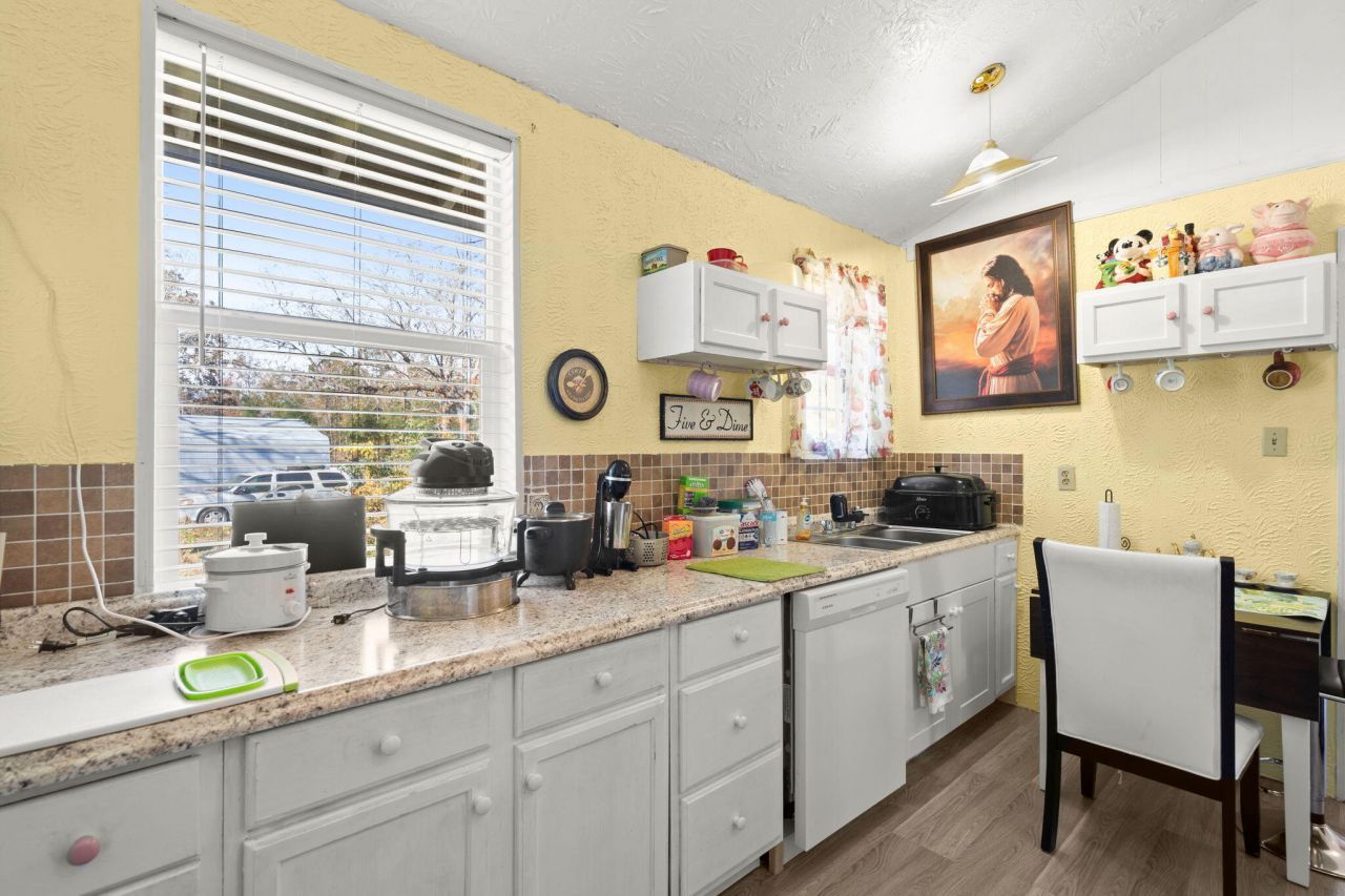 11341 Cottageville Highway Photo 11