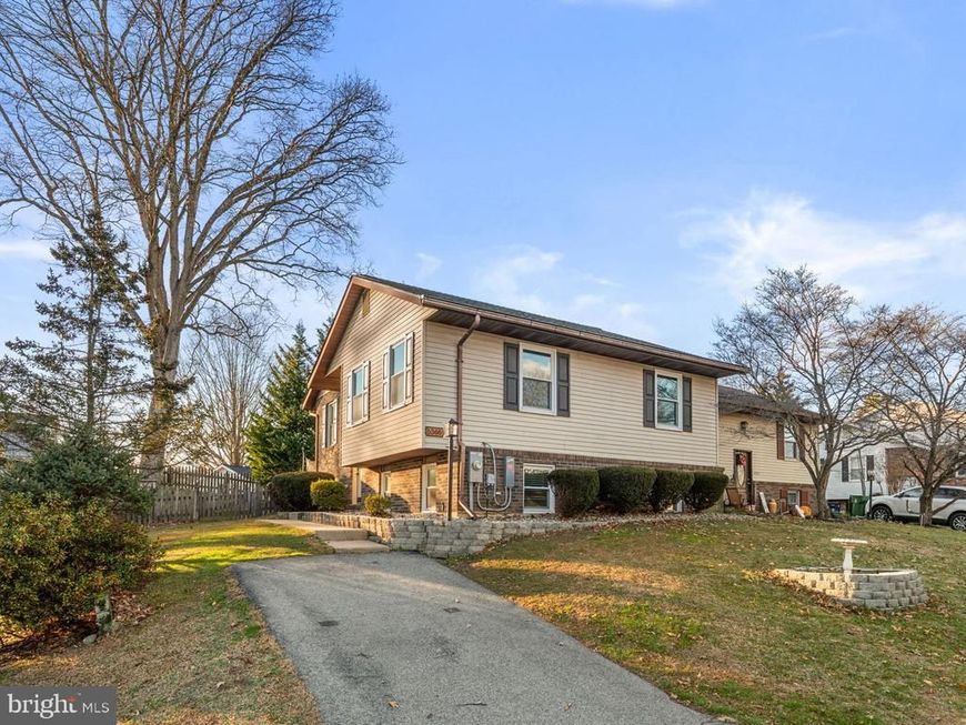 6566 Macbeth Way, Sykesville, MD 21784 Main Photo