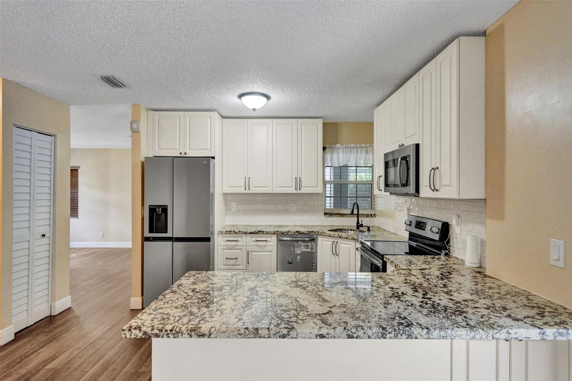 11567 N Open Ct, Cooper City, FL 33026 Photo