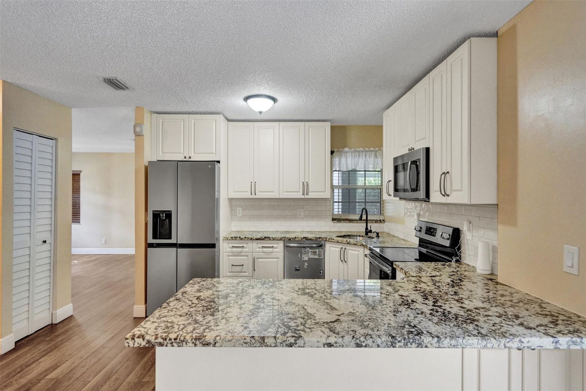 11567 N Open Court, Cooper City, FL 33026 Photo