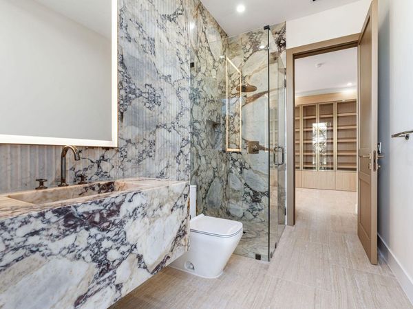 230 15Th Circle, KEY COLONY, FL 33051