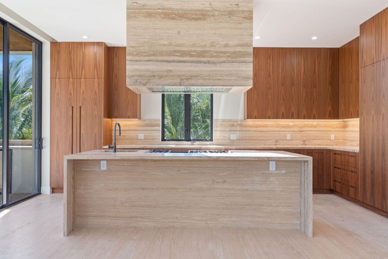 230 15th Circle, Key Colony, FL 33051 Photo