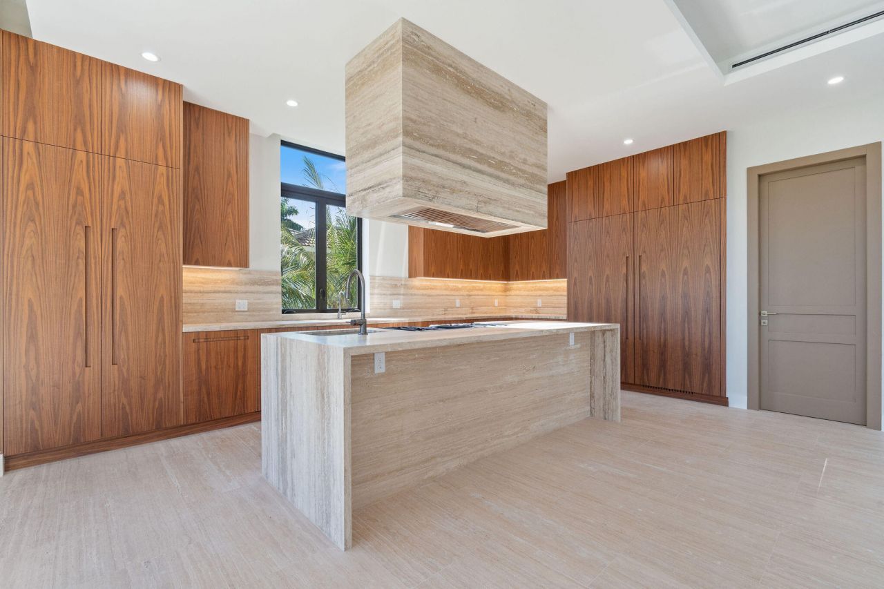 230 15th Circle, Key Colony, FL 33051 Photo