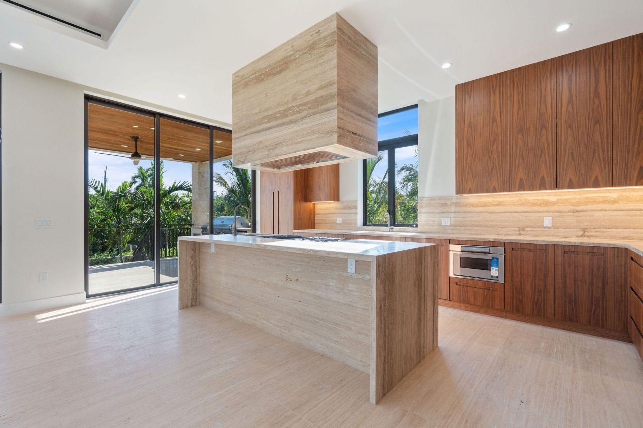 230 15th Circle, Key Colony, FL 33051 Photo