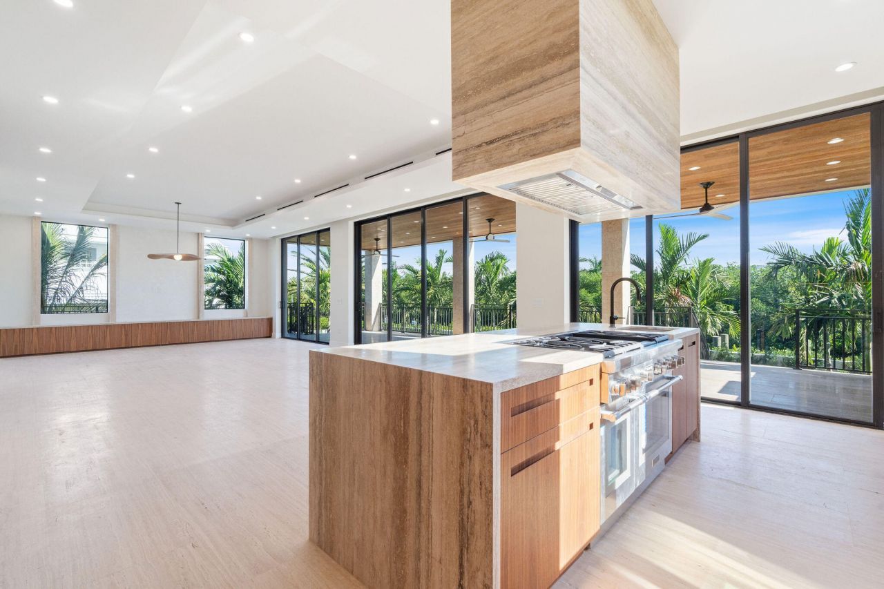 230 15th Circle, Key Colony, FL 33051 Photo