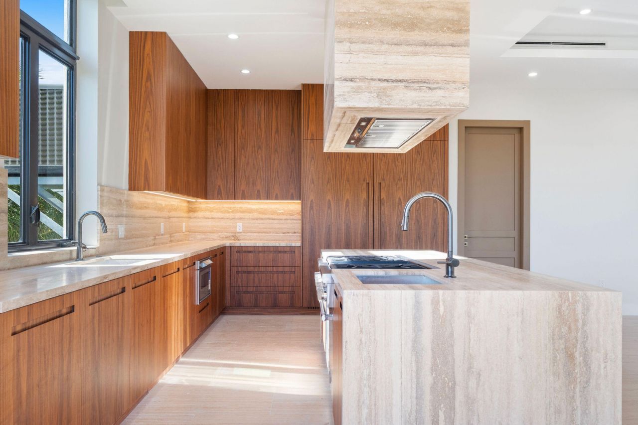 230 15th Circle, Key Colony, FL 33051 Photo