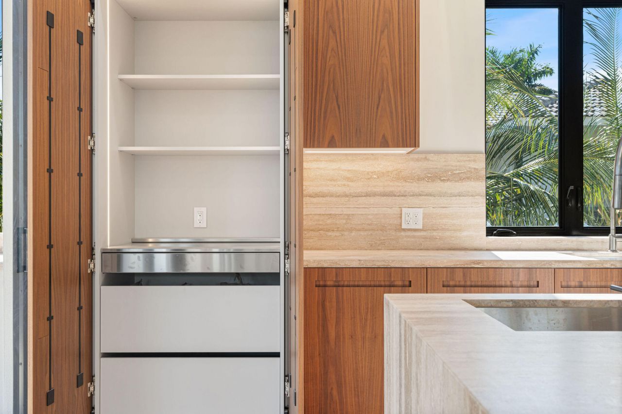 230 15th Circle, Key Colony, FL 33051 Photo