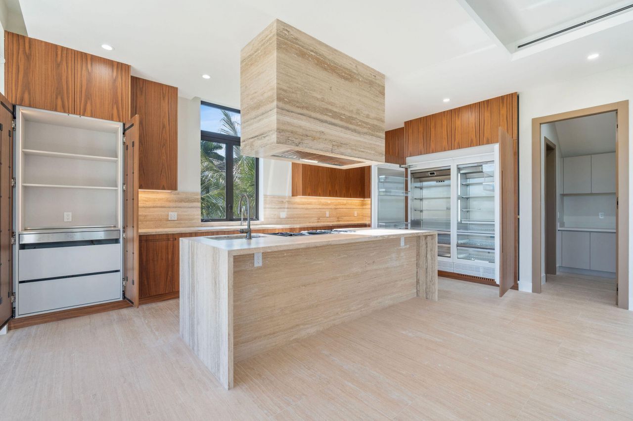 230 15th Circle, Key Colony, FL 33051 Photo