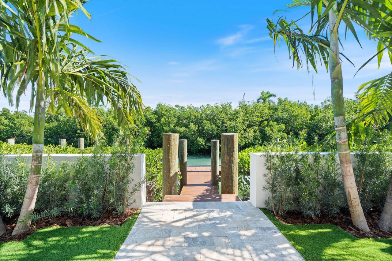 230 15th Circle, Key Colony, FL 33051 Photo