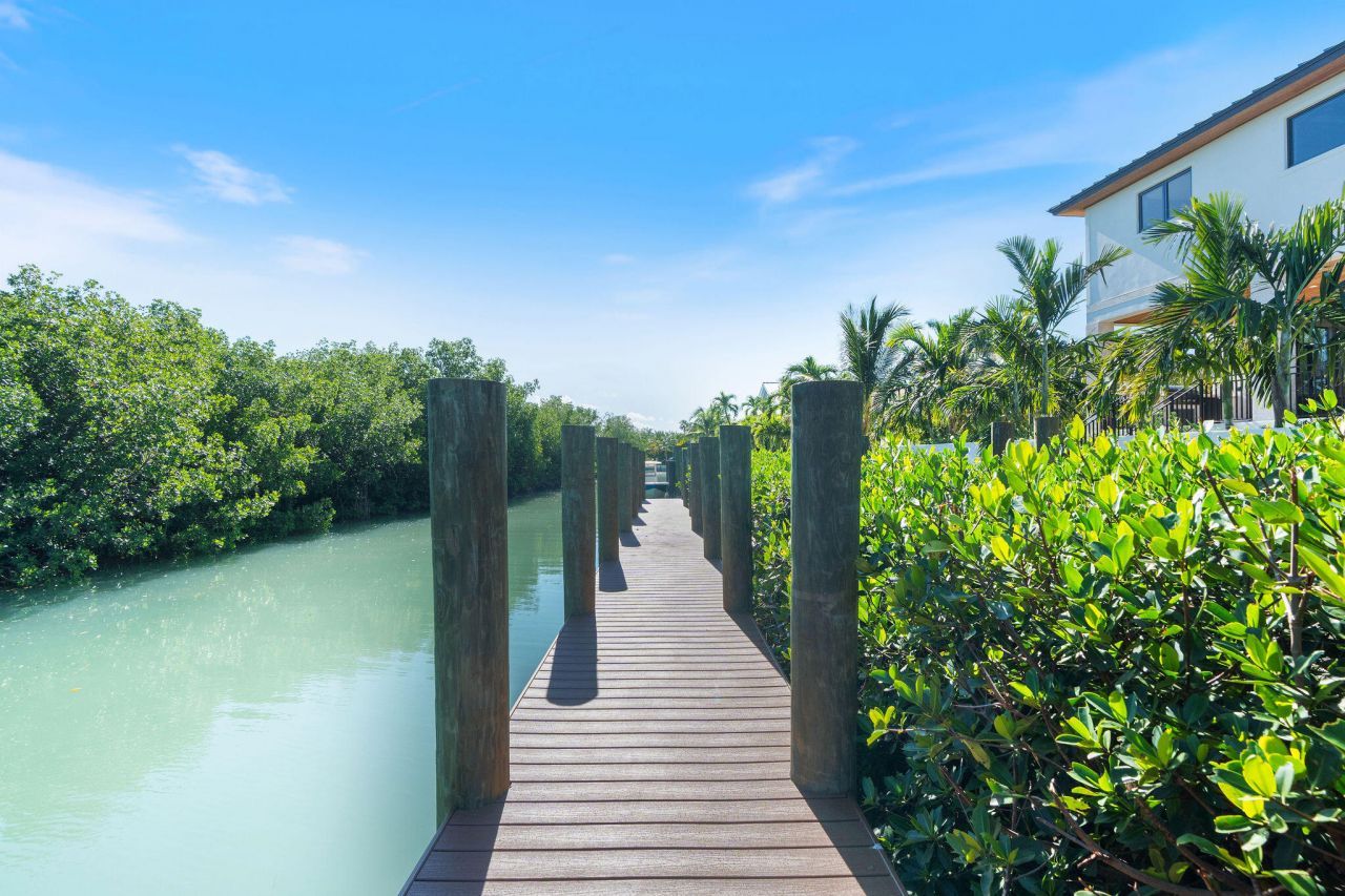 230 15th Circle, Key Colony, FL 33051 Photo