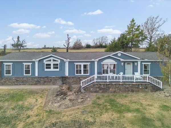 367 Madison 7825 , Huntsville, AR 72740