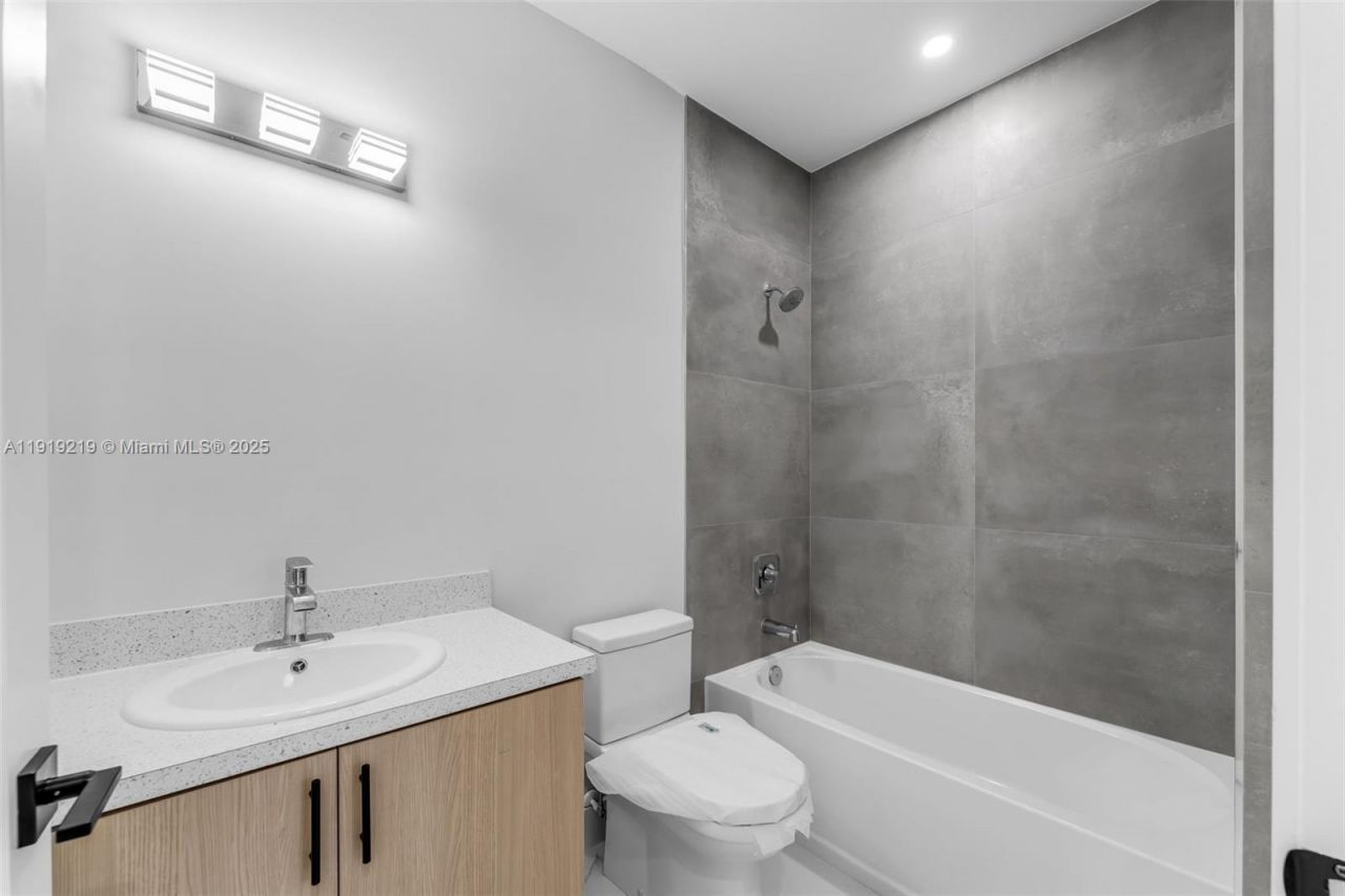 12350 SW 219 Street, Miami, FL 33170 Photo