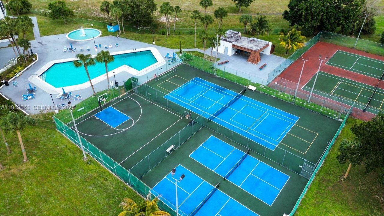 7051 Environ Blvd, Unit 436, Lauderhill, FL 33319 Photo