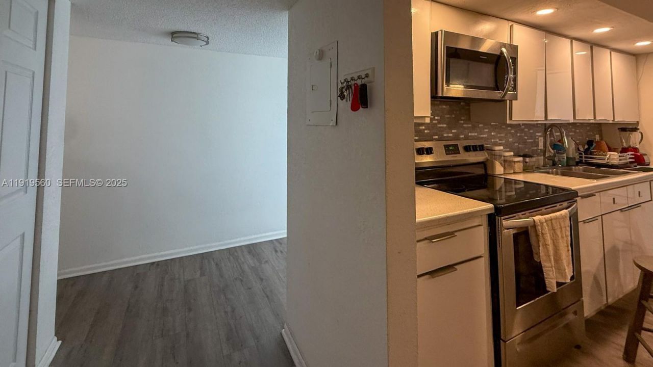 7051 Environ Blvd, Unit 436, Lauderhill, FL 33319 Photo