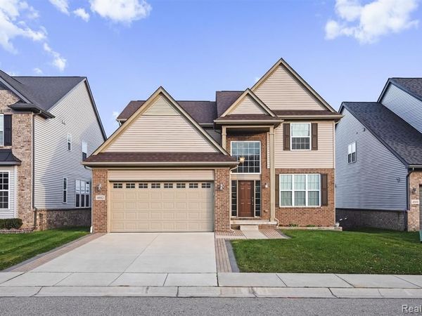 4882 E Stonegate Circle, Orion Twp, MI 48359