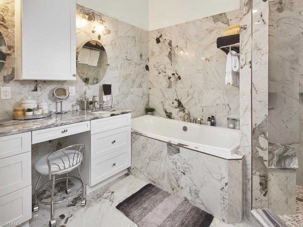 575 Park Shore Dr, Unit H2, Naples, FL 34103 Photo