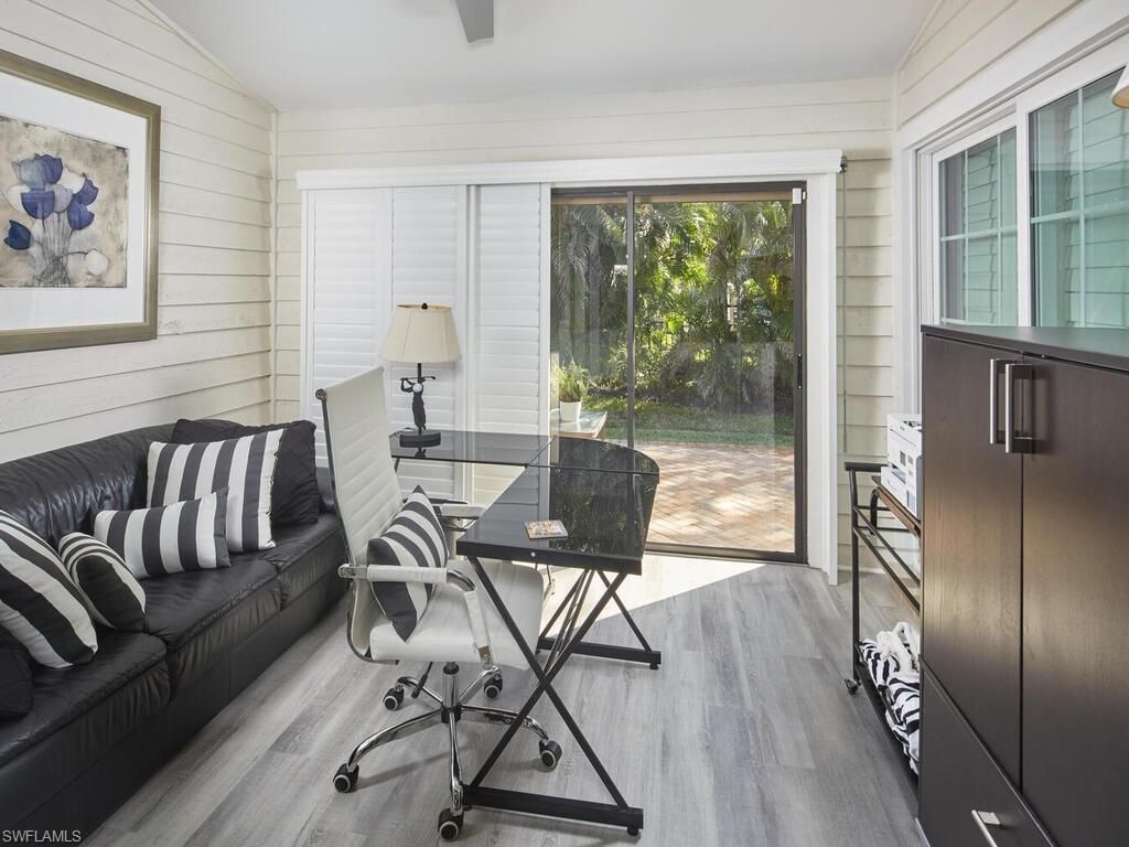 575 Park Shore Dr, Unit H2, Naples, FL 34103 Photo