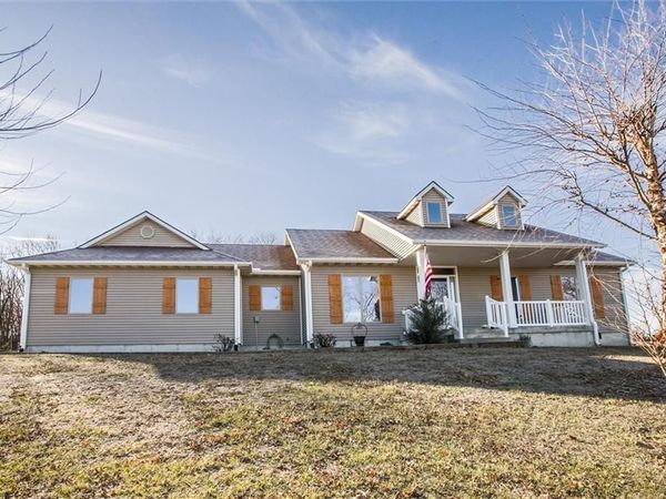 2312 SE Rattle Snake Hill Road, Butler, MO 64730
