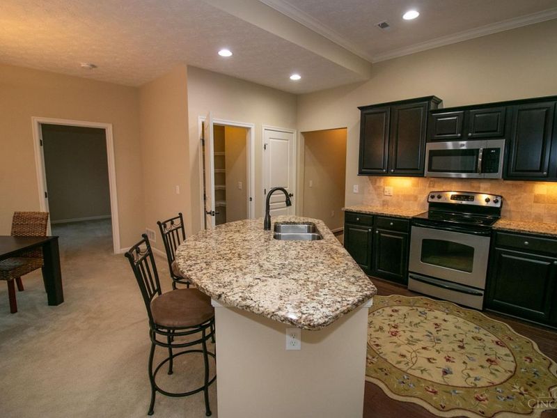 9107 Park Place Circle, West Chester, OH 45069 Photo 11