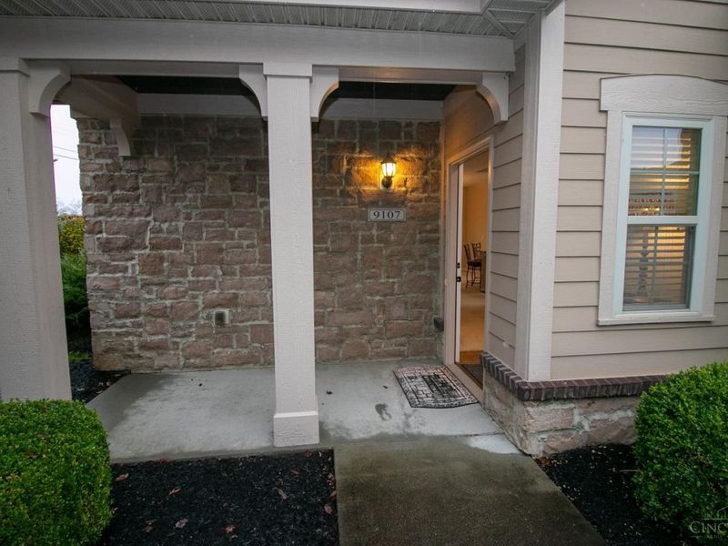 9107 Park Place Circle, West Chester, OH 45069 Photo 3
