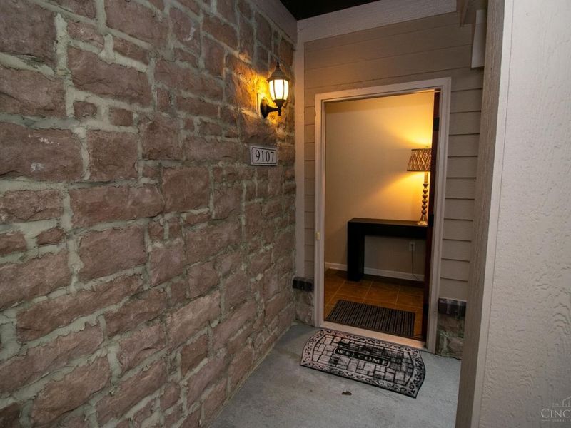 9107 Park Place Circle, West Chester, OH 45069 Photo 8