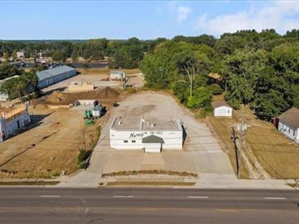 2073 Logan Avenue, Waterloo, IA 50701