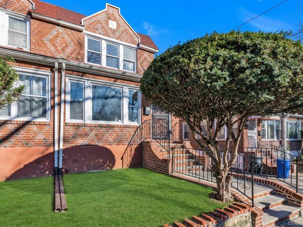 8835 Vanderveer Street, Queens Village, NY 11427