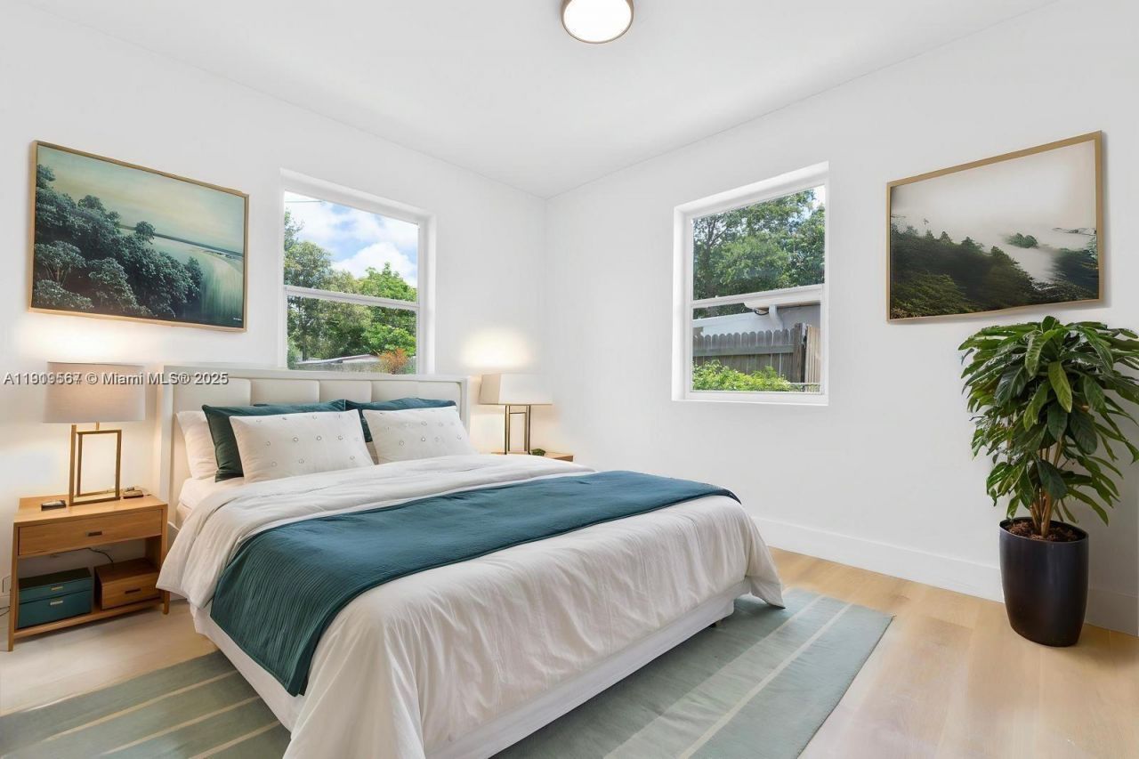 75 NW 125th St, North Miami, FL 33168 Photo