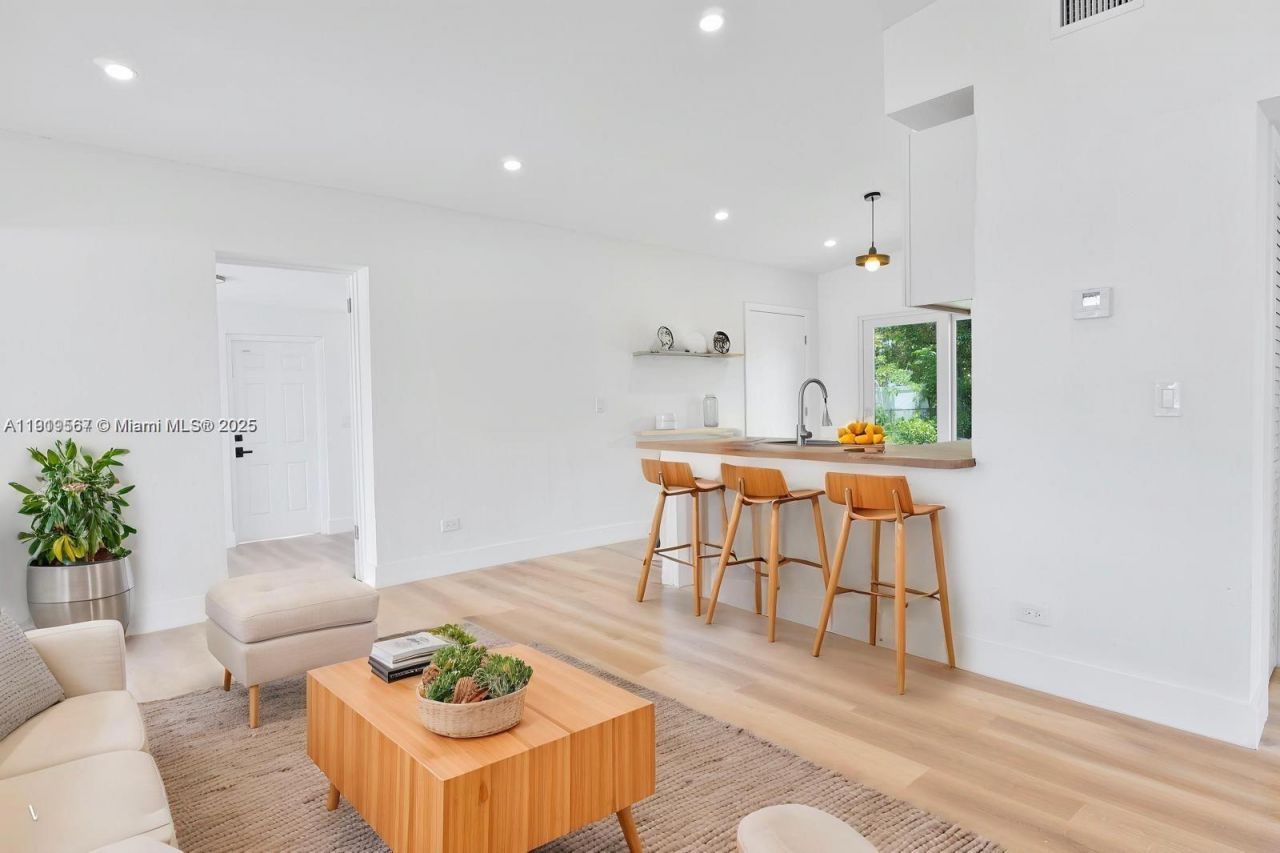 75 NW 125th St, North Miami, FL 33168 Photo