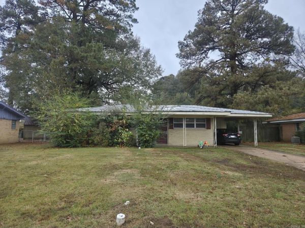 3404 Violet Drive, Pine Bluff, AR 71603