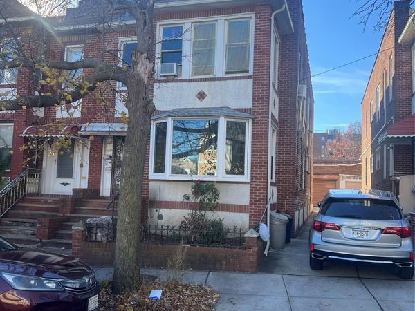 8644 139th Street, Briarwood, NY 11435