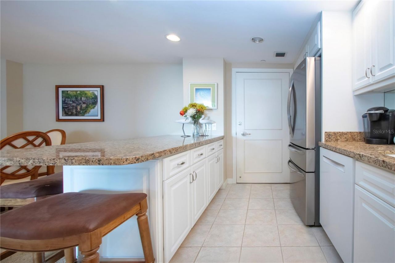 1212 Benjamin Franklin Drive, Unit 607, Sarasota, FL 34236 Photo