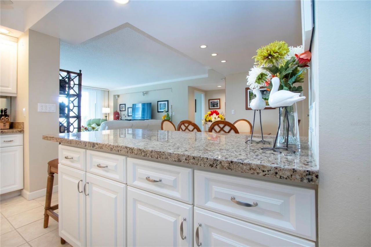 1212 Benjamin Franklin Drive, Unit 607, Sarasota, FL 34236 Photo