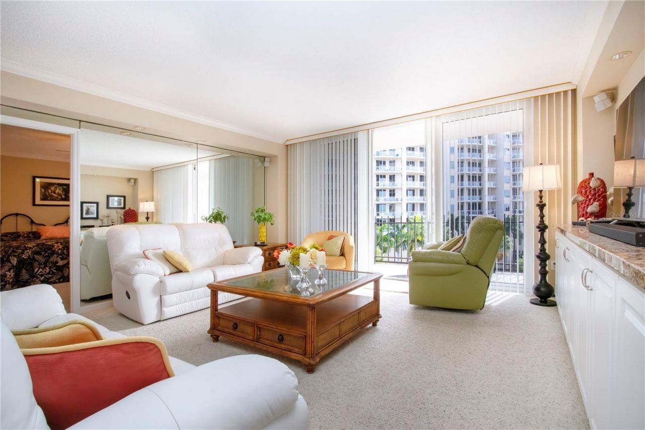 1212 Benjamin Franklin Drive, Unit 607, Sarasota, FL 34236 Photo