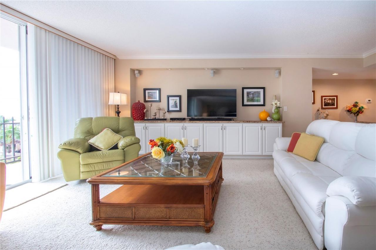 1212 Benjamin Franklin Drive, Unit 607, Sarasota, FL 34236 Photo