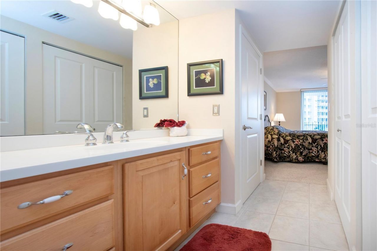1212 Benjamin Franklin Drive, Unit 607, Sarasota, FL 34236 Photo