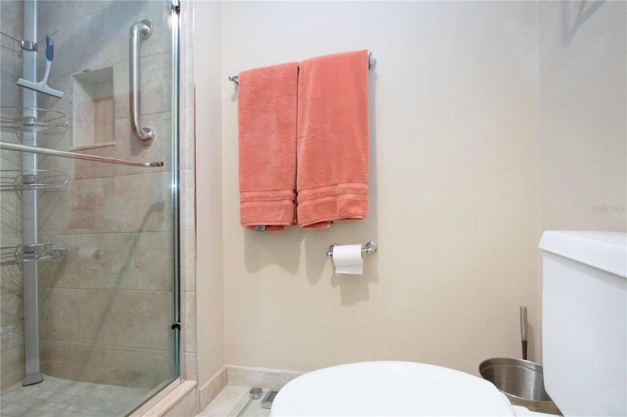 1212 Benjamin Franklin Drive, Unit 607, Sarasota, FL 34236 Photo