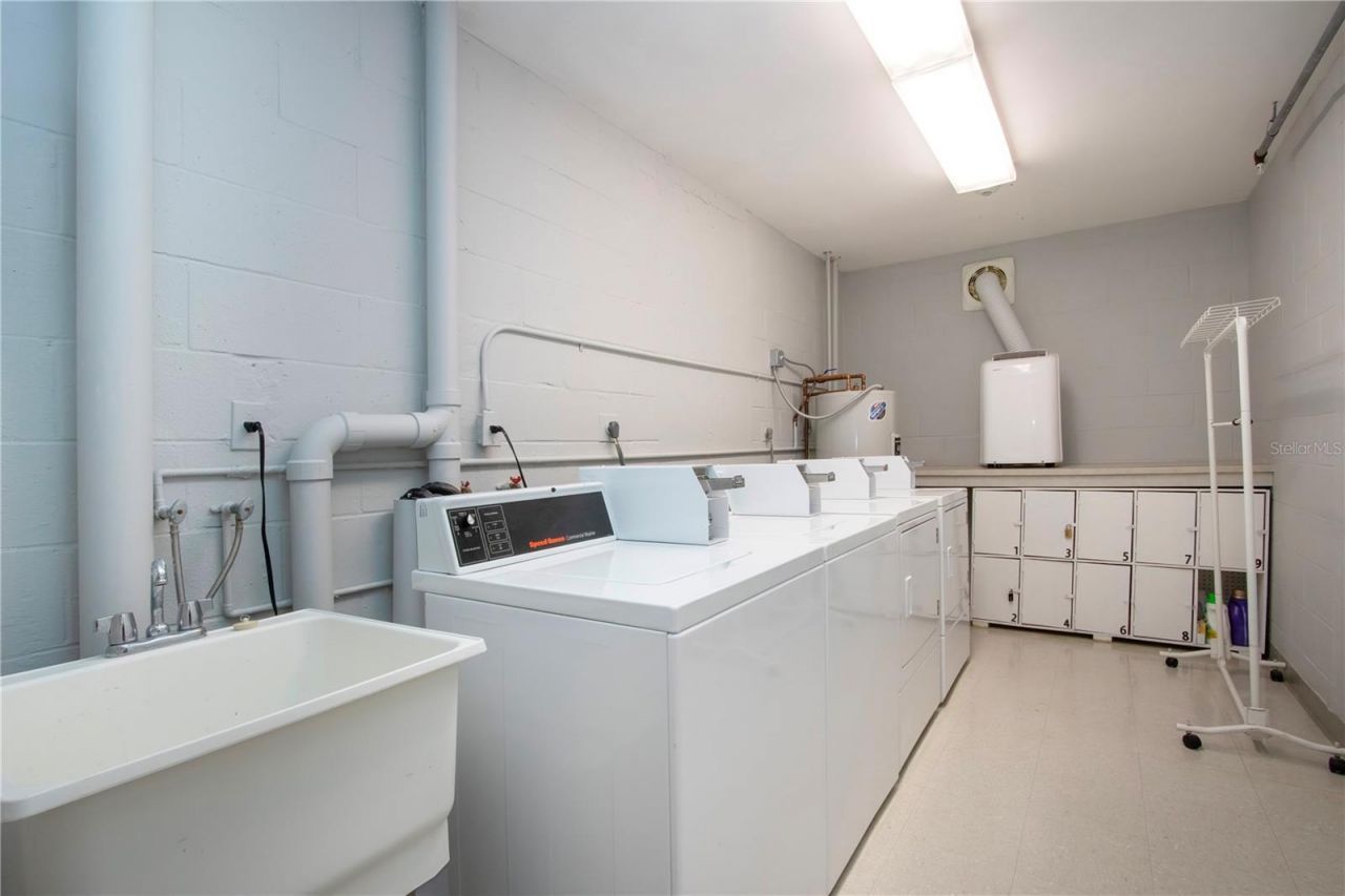 1212 Benjamin Franklin Drive, Unit 607, Sarasota, FL 34236 Photo