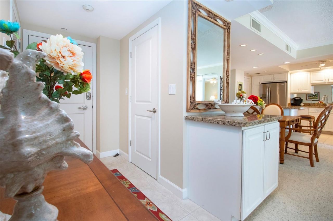 1212 Benjamin Franklin Drive, Unit 607, Sarasota, FL 34236 Photo