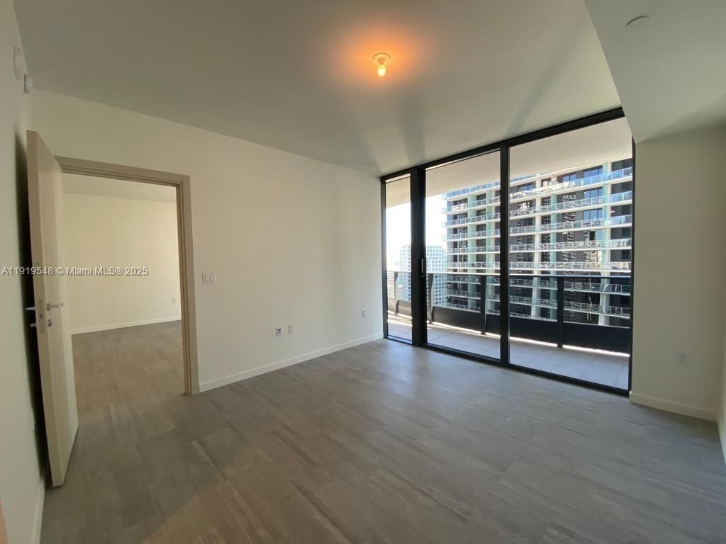 1000 Brickell Plz, Unit 3207, Miami, FL 33131 Photo