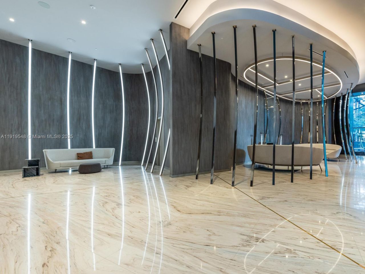 1000 Brickell Plz, Unit 3207, Miami, FL 33131 Photo