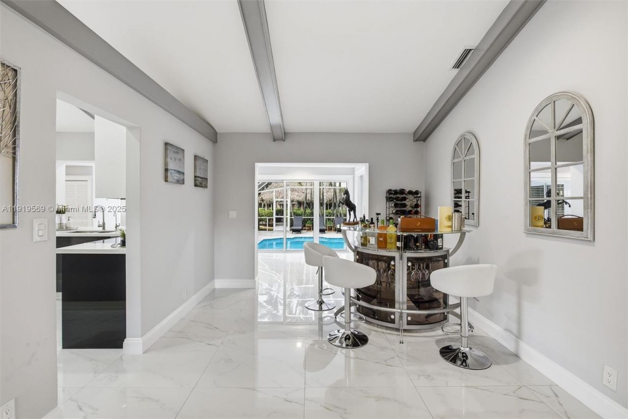 5601 SW 195th Ter, Southwest Ranches, FL 33332 Photo