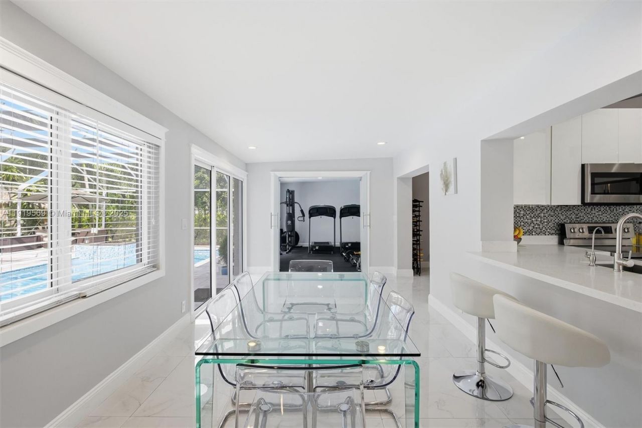 5601 SW 195th Ter, Southwest Ranches, FL 33332 Photo