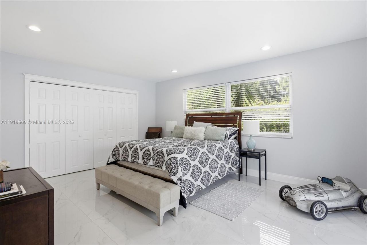 5601 SW 195th Ter, Southwest Ranches, FL 33332 Photo